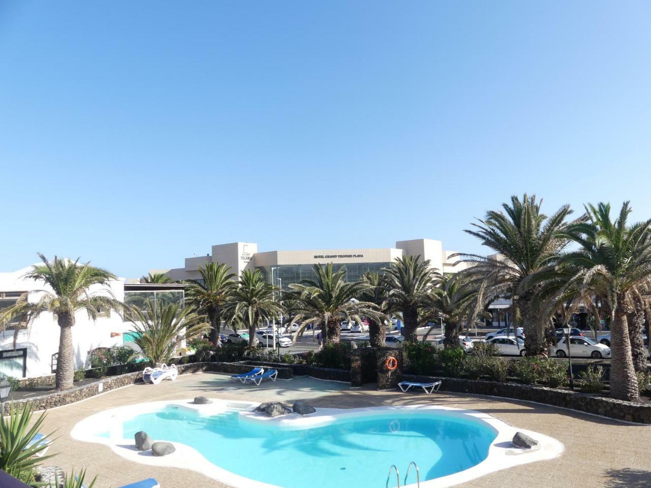 Beachside Jablillo Y Cucharas Costa Teguise Exteriör bild