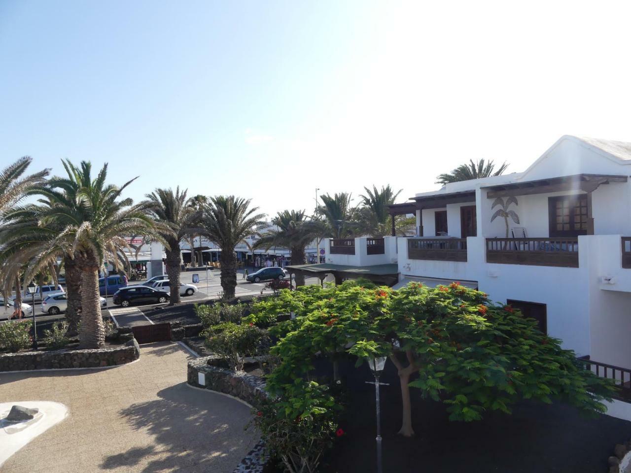 Beachside Jablillo Y Cucharas Costa Teguise Exteriör bild